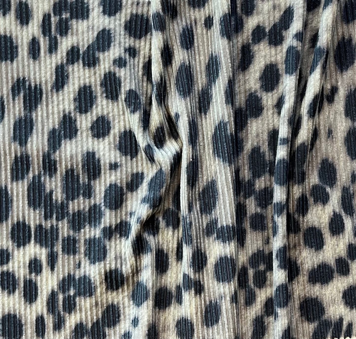 Tela Punto estampado Angora print Leo # 1